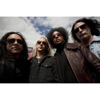 Plakát Plakát, Obraz - Alice in Chains pose during a