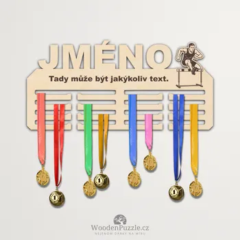 věšák na medaile WoodenPuzzle.cz Věšák na medaile - překážkový běh - muž Velikost: 30 cm
