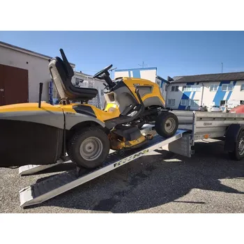 Nakládací rampa pro vozidlo Hliníkové nájezdy, 1 pár, délka 3 m, výška profilu 50 mm, nosnost 1.100 kg (LT Machines)