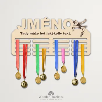 věšák na medaile WoodenPuzzle.cz Věšák na medaile - skok do výšky - žena Velikost: 30 cm