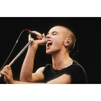 Plakát Plakát, Obraz - Sinéad O'Connor On Stage