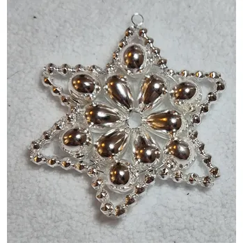 Vánoční ozdoba Vánoční hvězda "HUDEROVKA" - stříbrná (vánoční ozdoby z dutých perlí)