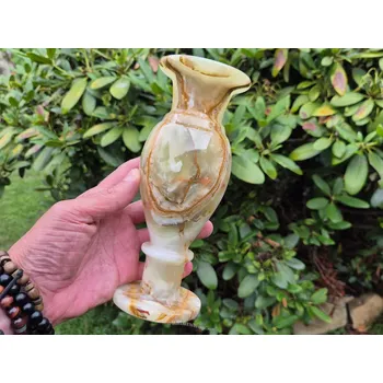 Přírodní kámen Onyx váza (Pákistán) 901g 19,8cm