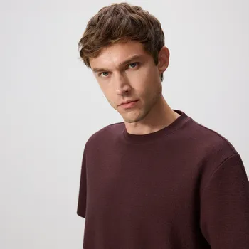 Pánské tričko Reserved - Strukturální tričko comfort fit - hnědá - 414EX-88X - 414EX-88X-M