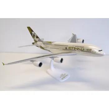 Plastikový model 1:200 Airbus A380-861 Etihad Airways Mid "2010s - Facets of Abu Dhabi" Colors (Snap-Fit)