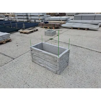 Vyvýšený záhon Barigadi Vyvýšený záhon betonový 100x50 cm, výška 50 cm, vzor štípaný kámen, přírodní šedá