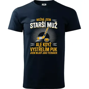 Pánské tričko Možná jsem starší muž, ale kdyz vystrelim puk - Triko extra velké (5-8XL) - 8XL ( Námořní modrá (velmi tmavá - téměř černá) )