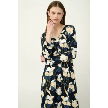 Dámská noční košile Elegantní dámská noční košile z viskózy Vamp 23115 Barva: TMAVĚ MODRÁ, Velikost: XXL