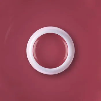 Lak na nehty RUSCONA Barevný UV/LED gel na nehty CH057 GOSSIP 5 ml