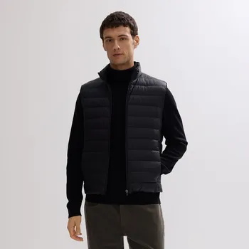 Dámský kabát Reserved - Lehká prošívaná péřová vesta - černý - 399GQ-99X - 399GQ-99X-S