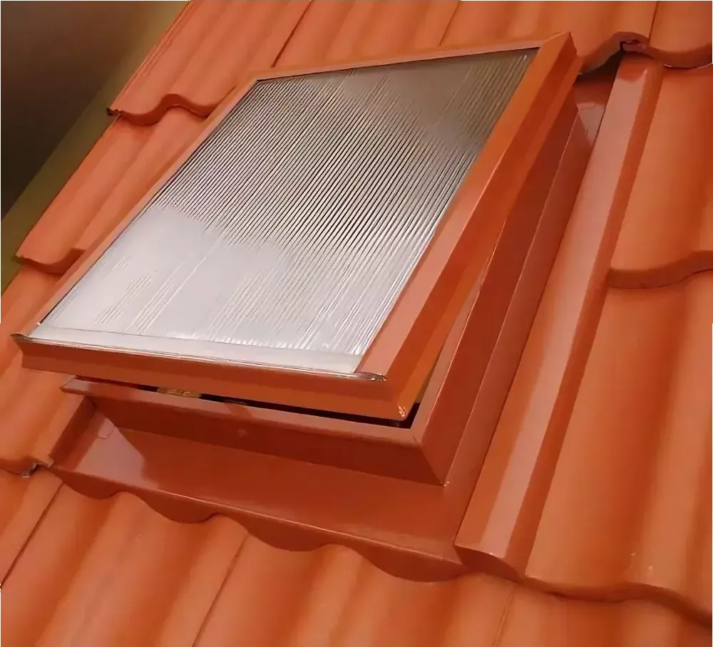 Střešní vikýř (výlez) pro KM Beta Hodonka, Bramac Moravská, 50x60 cm, cihlová