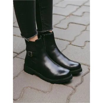 Dámská zimní obuv Sinsay - Kotníkové boty z umělé kůže - černá - 132FW-99X - 132FW-99X-36