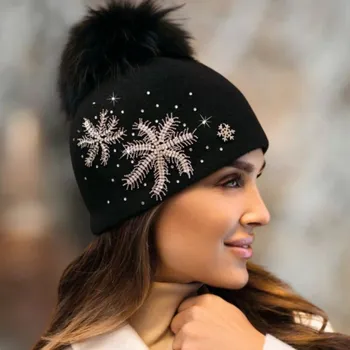 Čepice KRUMLOVANKA Dámská čepice s bambulí W-0068/018 černá