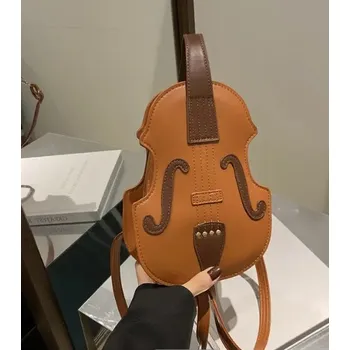 Hnědá dámská crossbody kabelka ve tvaru houslí