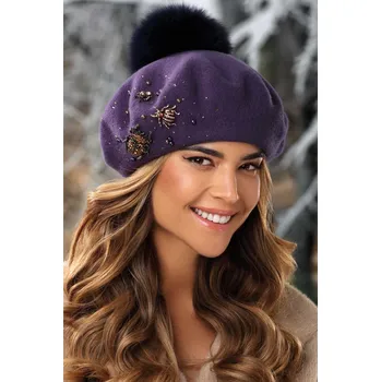 Čepice KRUMLOVANKA Fialový zimní baret s bambulí a skarabeem W-0708/472