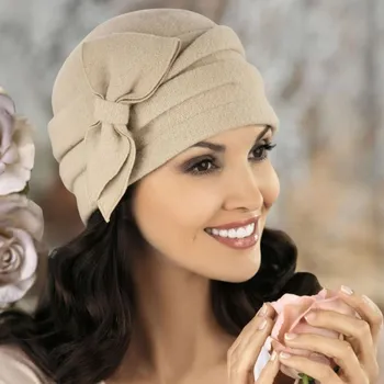 Čepice KRUMLOVANKA W-0135/284 béžová