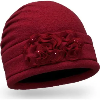 Čepice KRUMLOVANKA Zimní dámská čepice s květem W-0821 více barevných variant VYBERTE BAREVNOU VARIANTU: vínová