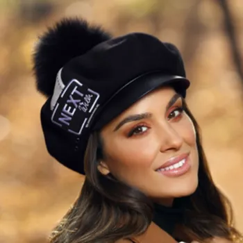 Čepice KRUMLOVANKA Dámská vlněná čepice W-0363/018 černá