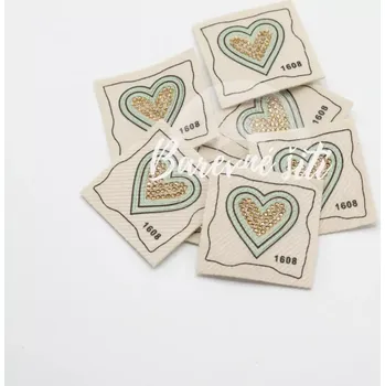 Nášivka Srdíčka zlatá nažehlovací (E) (Nášivky na oblečení)