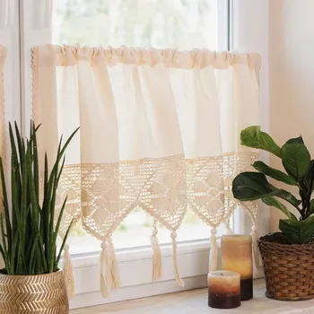 Záclona Krémová vitrážová záclona s krajkou a ozdobnými třásněmi na tunelu RACHELA 200x75 cm