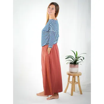 Dámská sukně Dlouhá sukně skořicová s kapsami. Poslední kusy Velikost: S