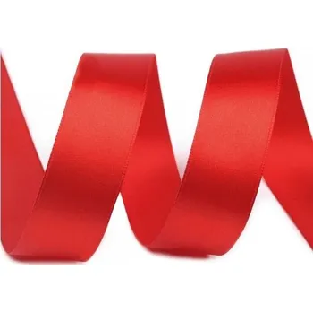 Stuha Atlasová stuha (25 mm x 5 m) barva 26 červená