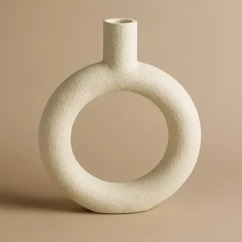 Váza Present Time Vase Ring Oval Round Polyresin Ivory 18x35x22,5 cm
