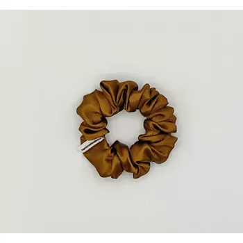 Saténová Scrunchie gumička bronzová S