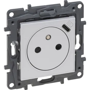 Elektrická zásuvka Zásuvka s USB C Niloé Step hliník, clonky Legrand 863338