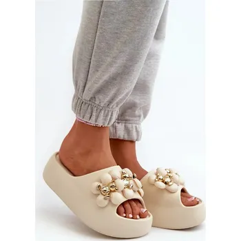 Dámské žabky Dámské pěnové pantofle s ozdobami na silné podrážce, světle béžová Bremavia Velikost: 40/41