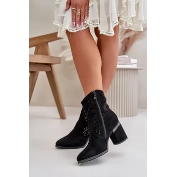 Dámská zimní obuv Zdobené Ažurové Kotníkové Boty Dámské Na Podpatku Z Eko Semiše Černé S.Barski Velikost: 37