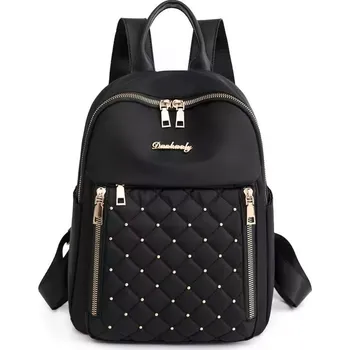 Městský batoh Dámský střední batůžek s cvočky Danba Černý 10L