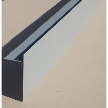 Ukončovací profil pro dřevěné nebo WPC terasy 200 mm (šedá RAL 7001) (hliníkový ukončovací přechodový profil | tloušťka 1 mm | délka 2000 mm | celková čelní výška profilu 200 mm | výška zákrytu prkna 22 mm | barva šedá RAL 7001)