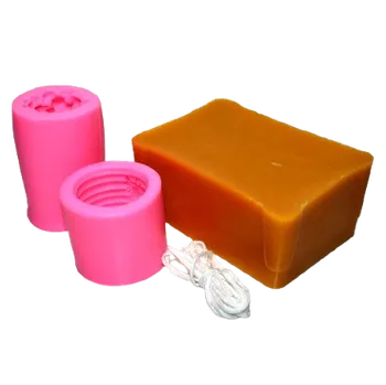 Výroba svíčky V&K - Sada na výrobu litých svíček - Vánoční stromek+včelí úl - Sada na výrobu svíček - Přírodní