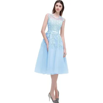 Dámské šaty Čajové šaty s květinovými aplikacemi a páskem pro slavnostní příležitosti Barva: Nebeská, Velikost: L