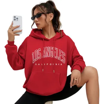 Dámské oblečení Dámská mikina s kapucí a kapsami Jednobarevná mikina s nápisem Los Angeles Pohodlný volnočasový svršek z měkkého polyesteru v různých barvách červená S