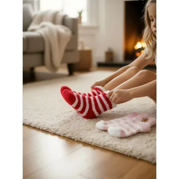 Dětská móda Sinsay - Sada 2 párů ponožek - vícebarevná - 913FZ-MLC - 913FZ-MLC-R31