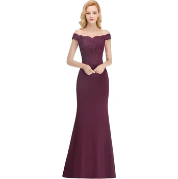 Dámské oblečení Dlouhé krajkové šaty s odhalenými rameny a mořským střihem Barva: Fialová, Velikost: S