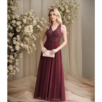 Dámské šaty Dlouhé krajkové šaty s perlami a průsvitnými zády pro večerní událost Barva: Bordová, Velikost: XS