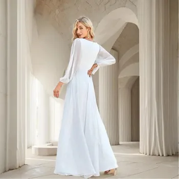 Dámské šaty Dlouhé šifonové šaty s rozparkem a aplikacemi pro večerní a svatební oslavy Barva: Bílá, Velikost: L