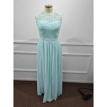 Dámské šaty Dlouhé šifonové šaty s krajkovým živůtkem a průsvitnými zády pro družičky Barva: Mátová, Velikost: 4XL