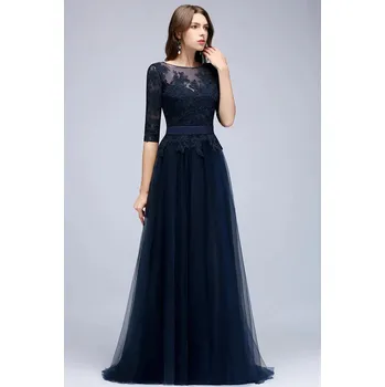 Dámské šaty Dlouhé krajkové šaty s tříčtvrtečním rukávem a rozparkem pro ples Barva: Tmavě Modrá, Velikost: XS