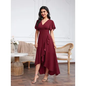 Dámské šaty Dlouhé černé šaty s rozparkem a volánky pro elegantní příležitost Barva: Bordová, Velikost: XL