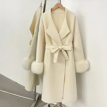 Dámský kabát Dlouhý vlněný kabát s pravou kožešinou a liščími manžetami Barva: Béžová, Velikost: L