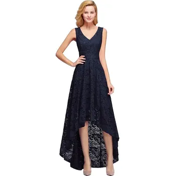 Dámské šaty Dlouhé krajkové šaty s asymetrickým lemem a výstřihem do V Barva: Tmavě Modrá, Velikost: S
