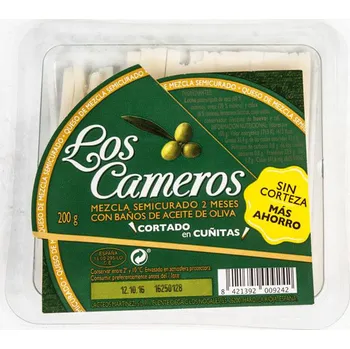 CZ distribuce CAMEROS Tvrdý sýr plátky chlaz. 200 g