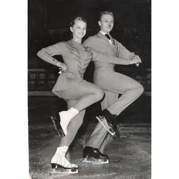 Stará Pohlednice Šampioni v soutěži v páru na ledě Pavel a Eva Romanový 3.3.1962 + autogram (Stará pohlednice)