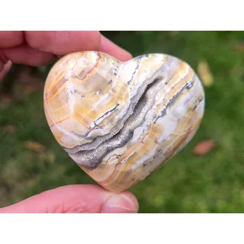 Přírodní kámen Srdce z aragonitu 99g Pákistán