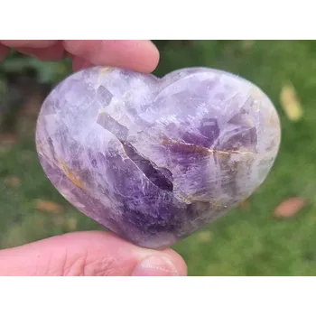 Přírodní kámen Ametyst chevron leštěné srdce z Brazílie 111g