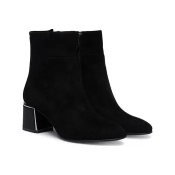 Dámská obuv Polokozačky Tamaris 1-25341-45 Černá 41